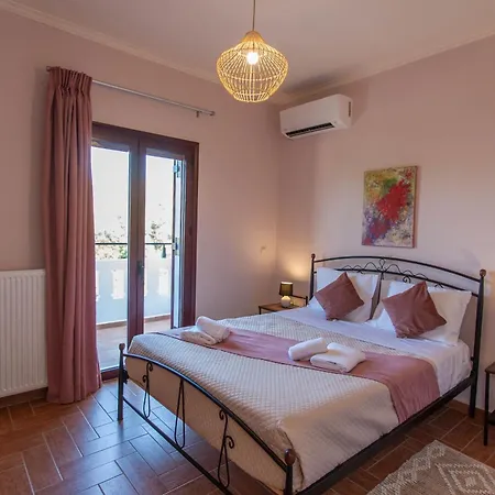 Villa Sounds Of The Mountain Chania *